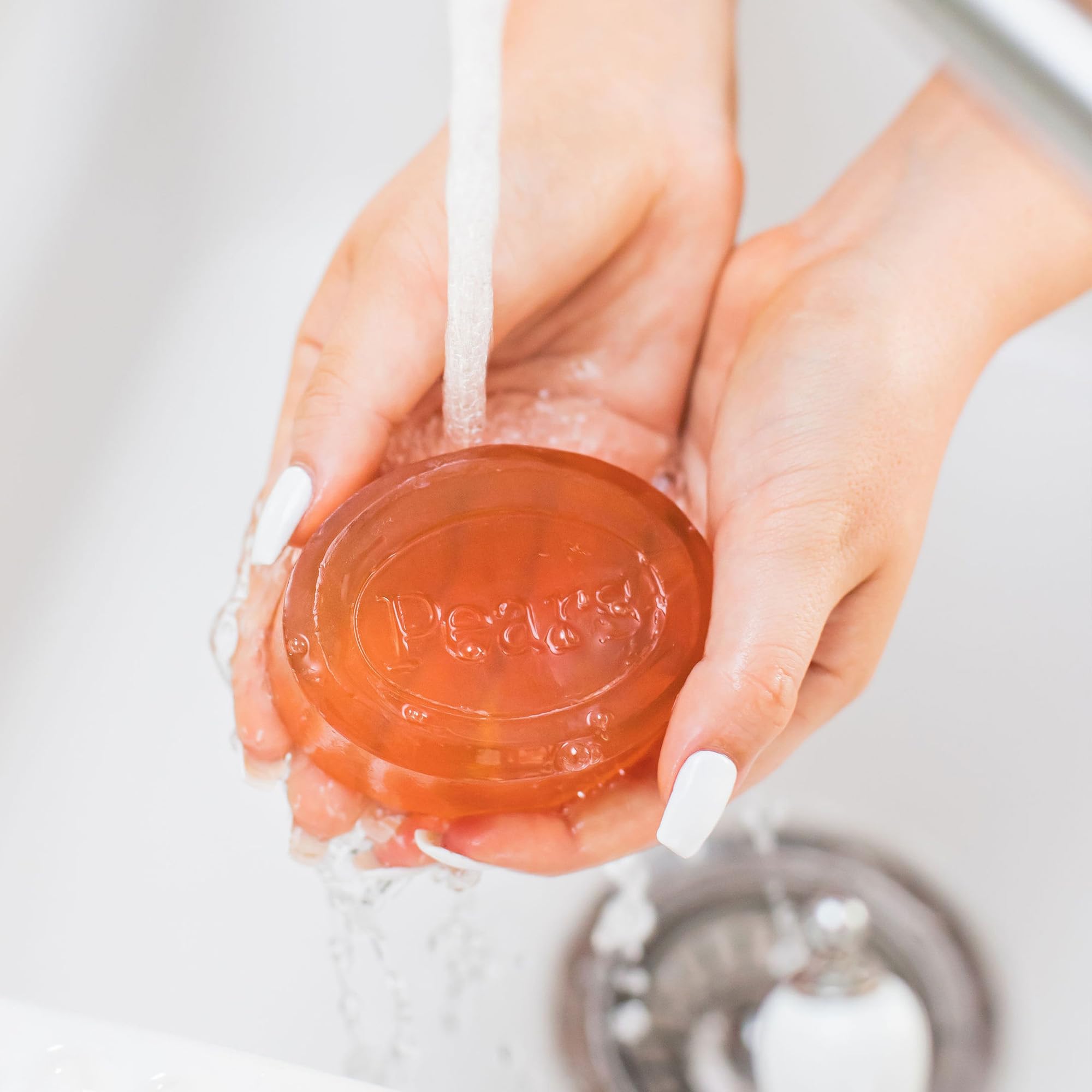 Detailed view of Pears glycerin soap ingredients label