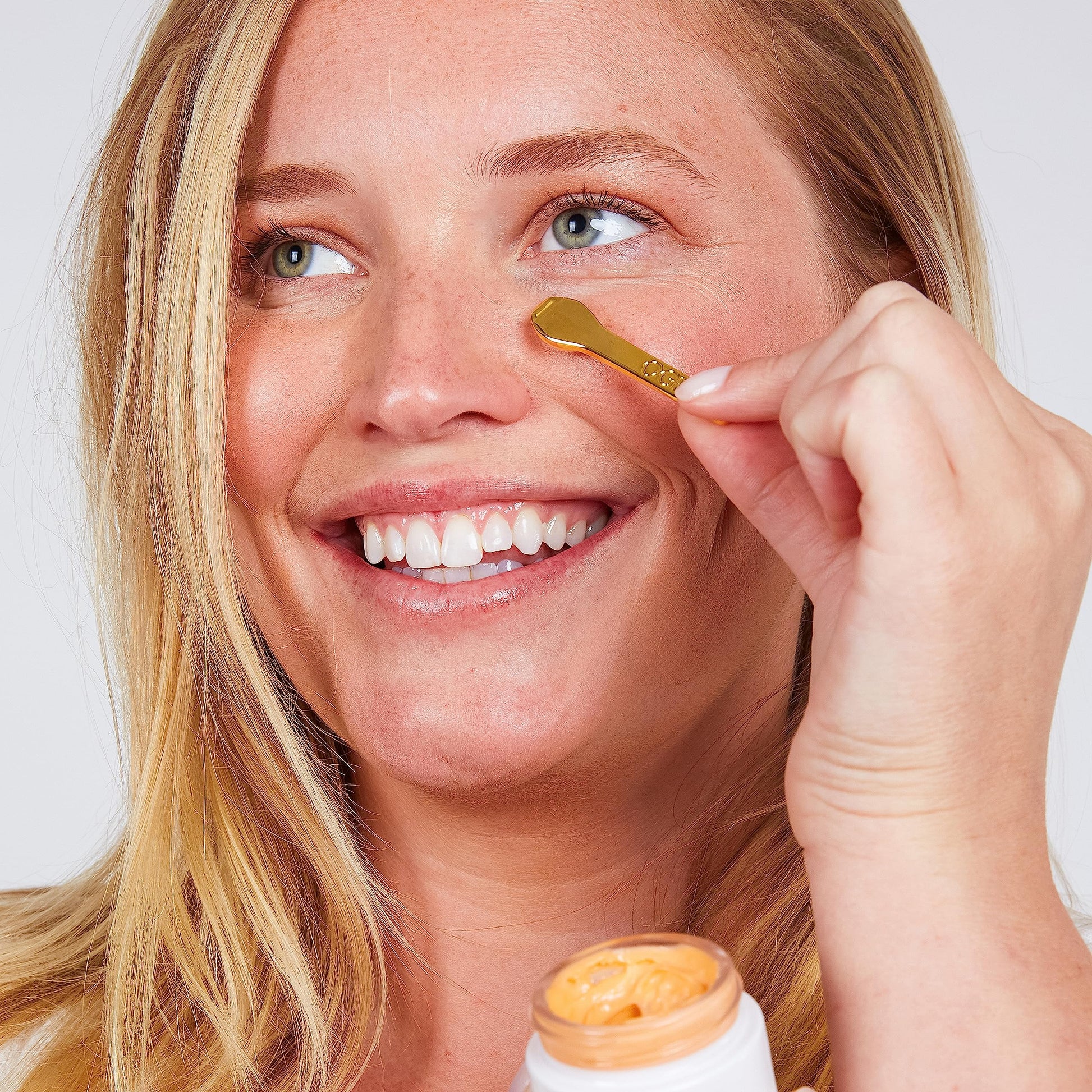 Side view of Ogee botanical eye balm for puffiness and hydration