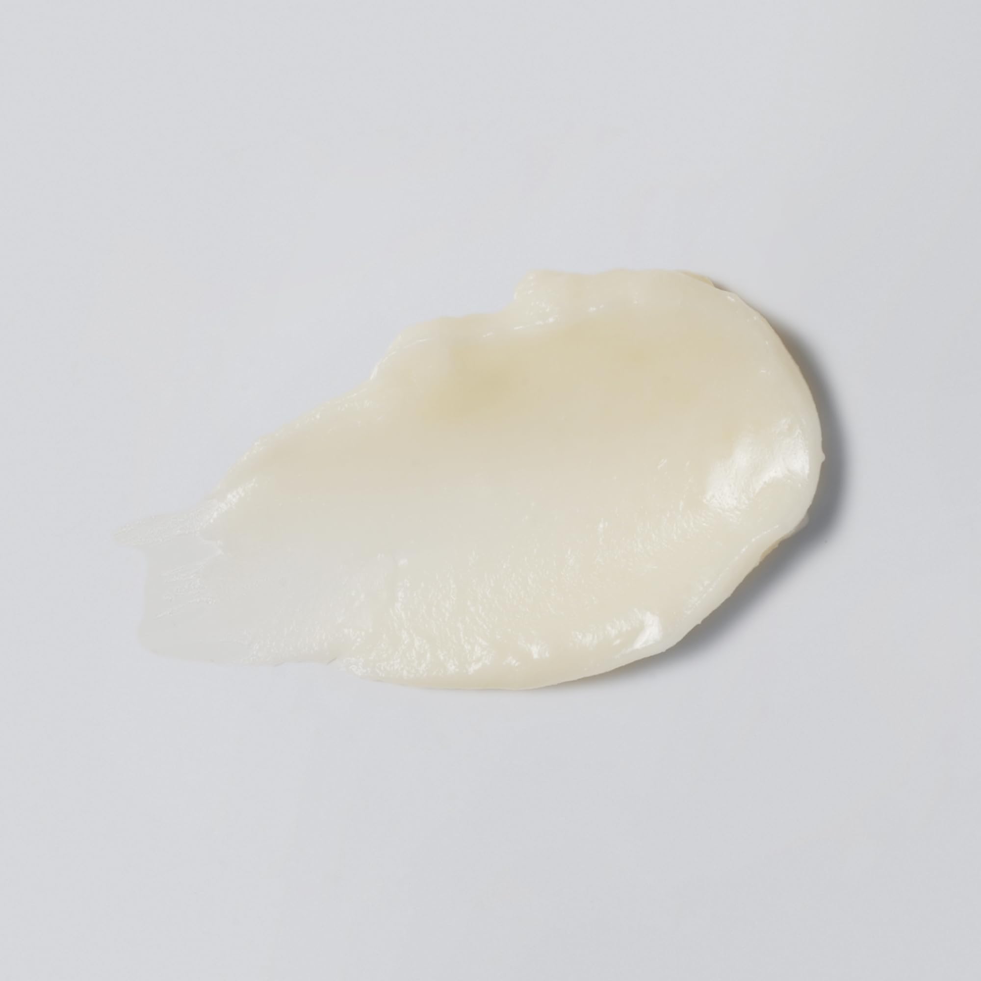 Versed retinoid eye balm texture shot showing rich nourishing formula for sensitive skin
