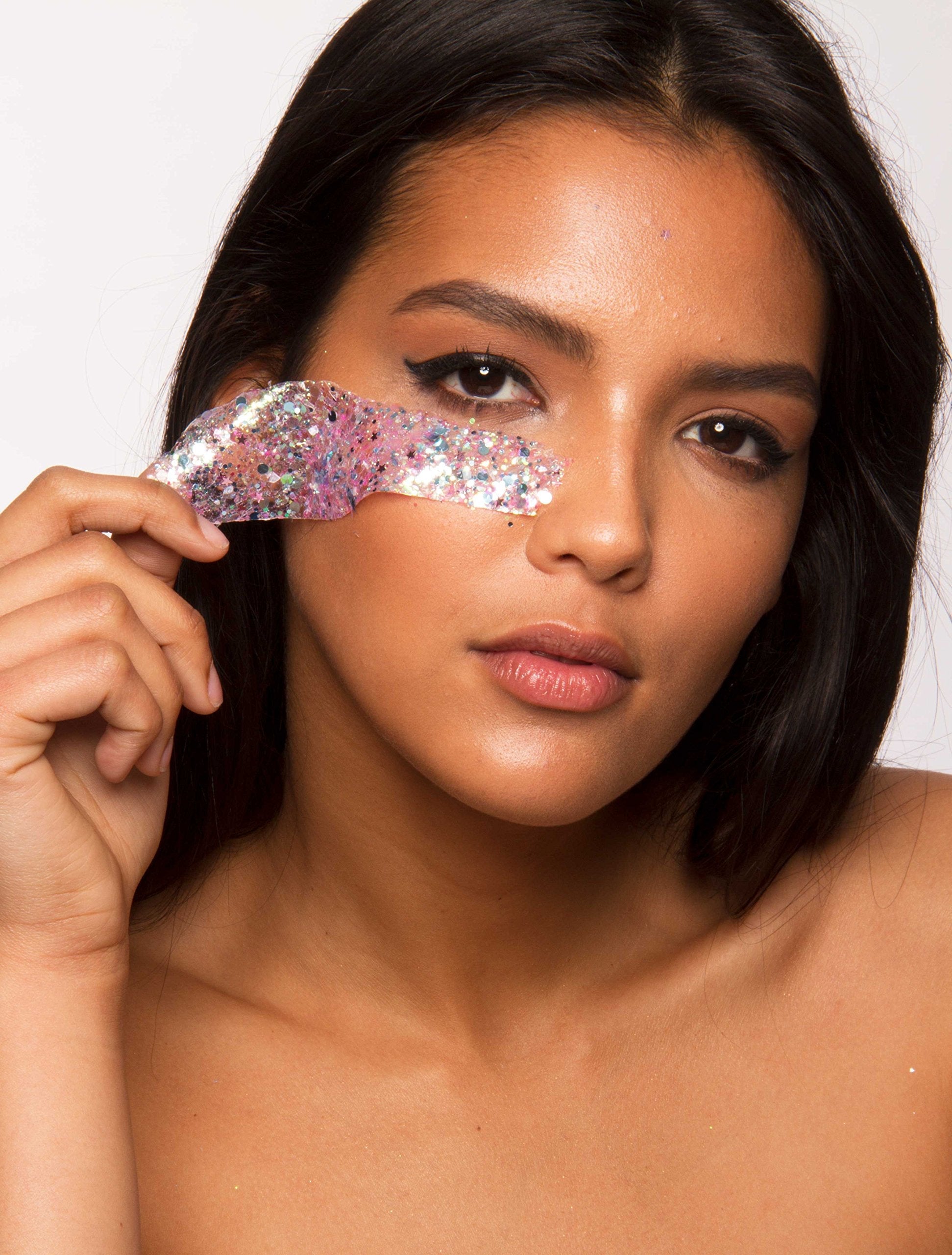 Precision brush tip of the face chunky glitter glue tube.