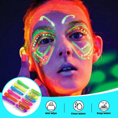 Twistable mechanism of Eyigylyo neon face paint sticks