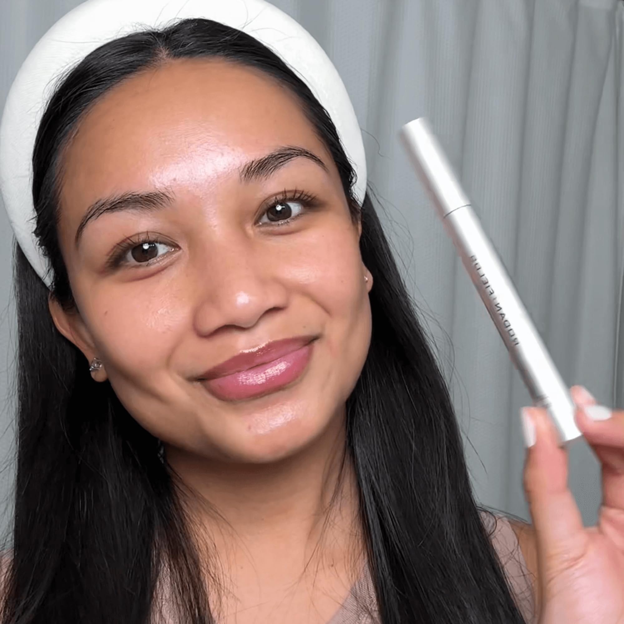 Rodan and Fields Lash Boost serum branding and bottle size