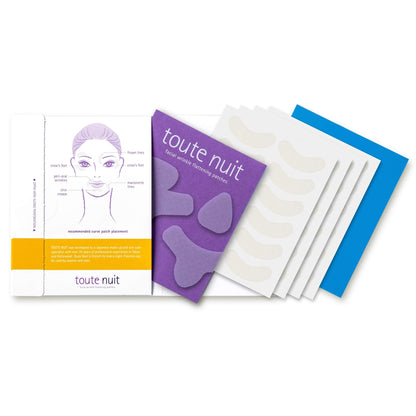 Toute Nuit anti-wrinkle patches for smile lines application