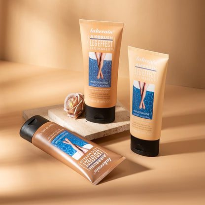 Applying WLWWCX leg makeup to conceal skin imperfections