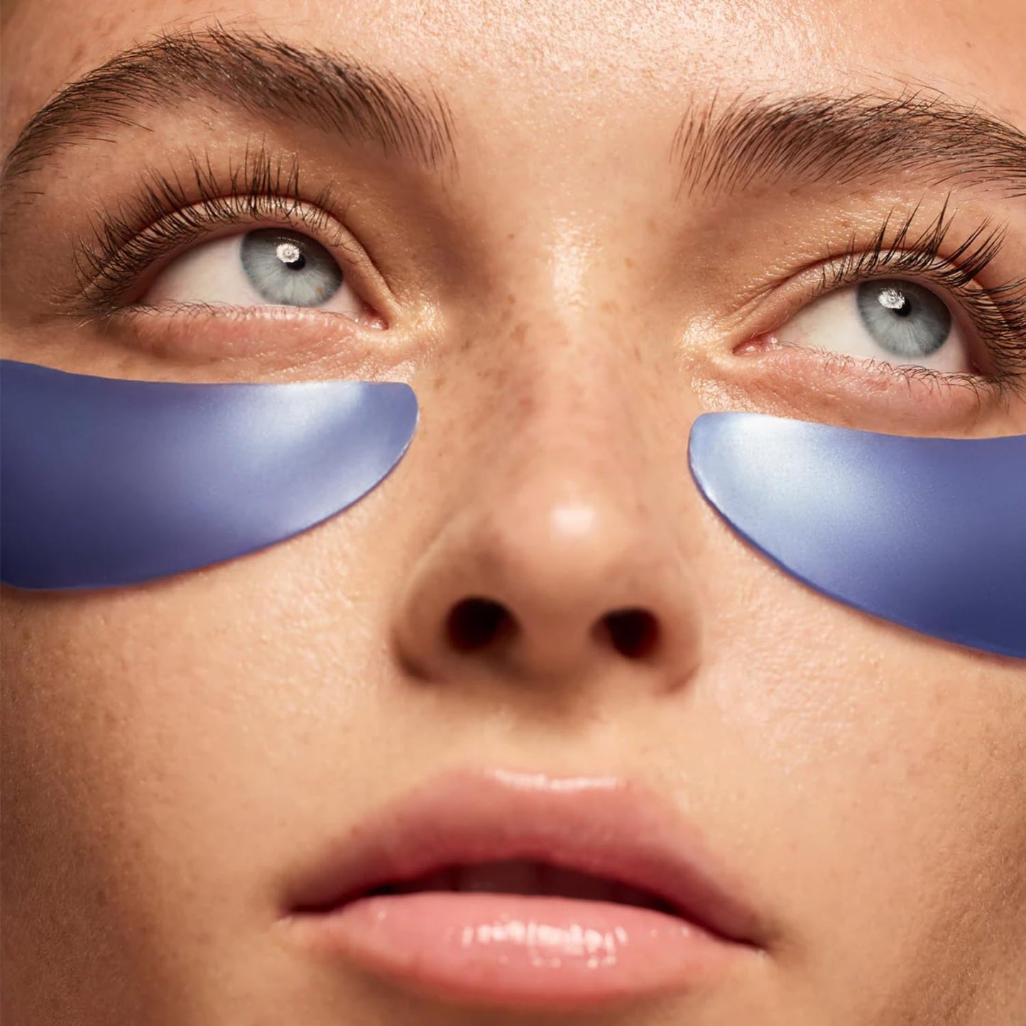 Fragrance free hydrating eye patches for tired eyes prep before makeup