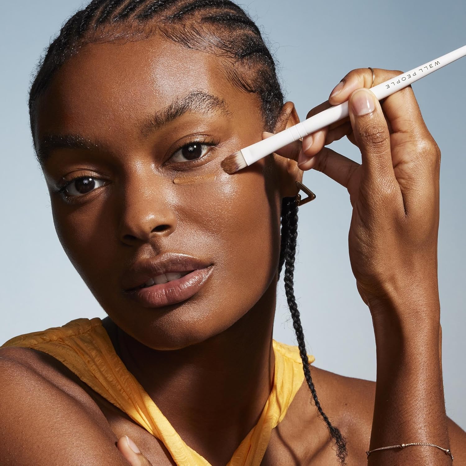 Well People Bio Correct Concealer applicator tip detail