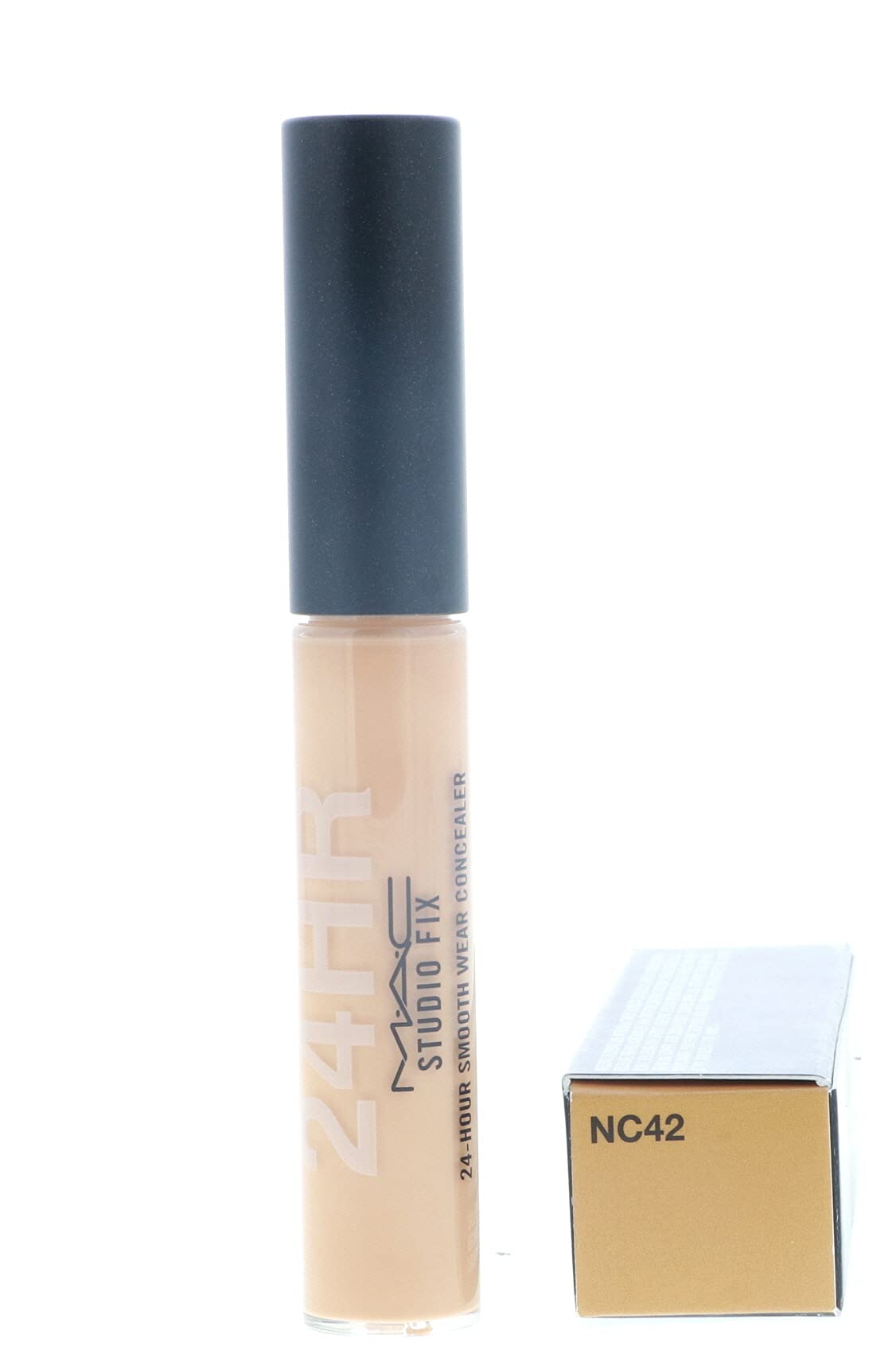 MAC Studio Fix 24-Hour Smooth Wear Concealer wand applicator