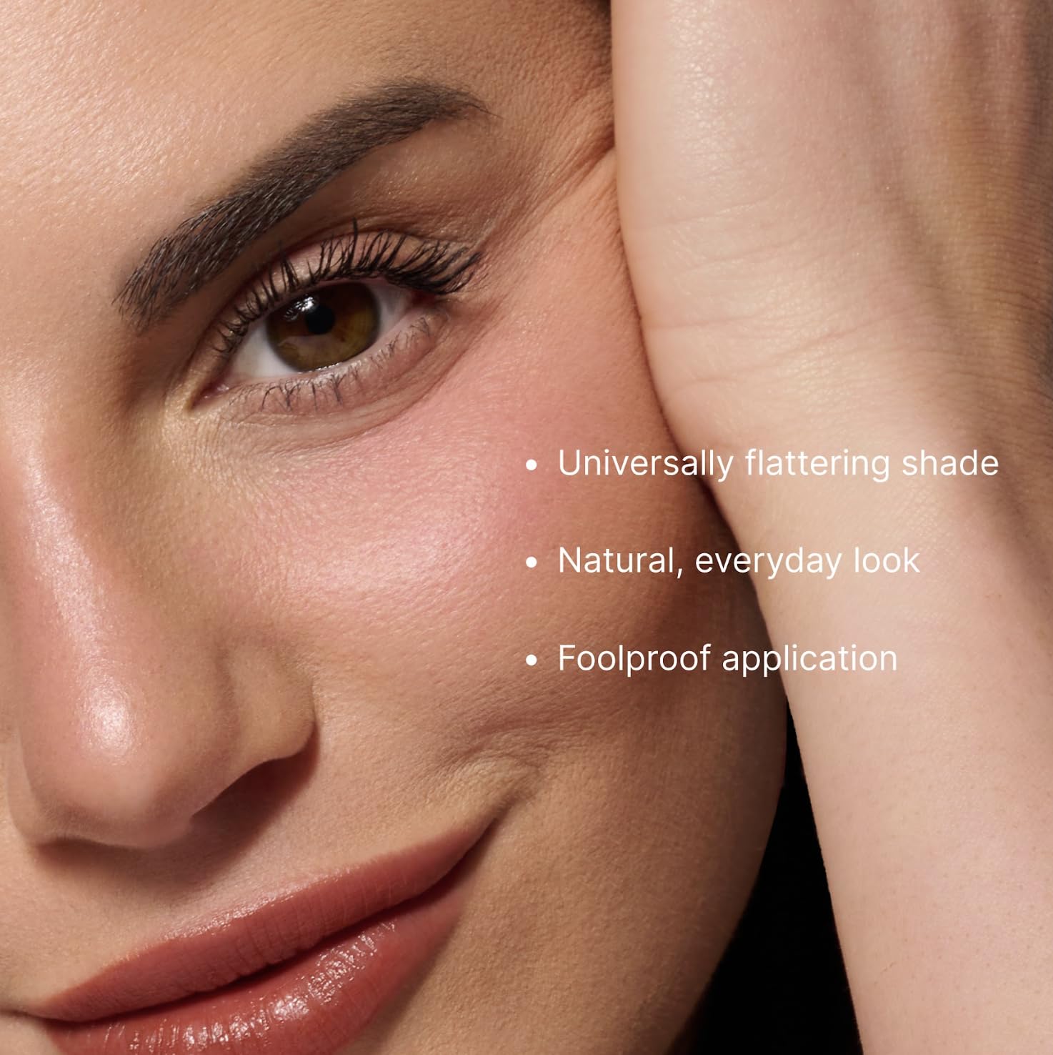 Close up of the built in spoolie brush on the Winky Lux eyebrow pencil.