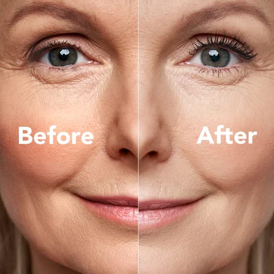 Prime Prometics eyelash treatment tube showcasing the sleek blue design for mature women
