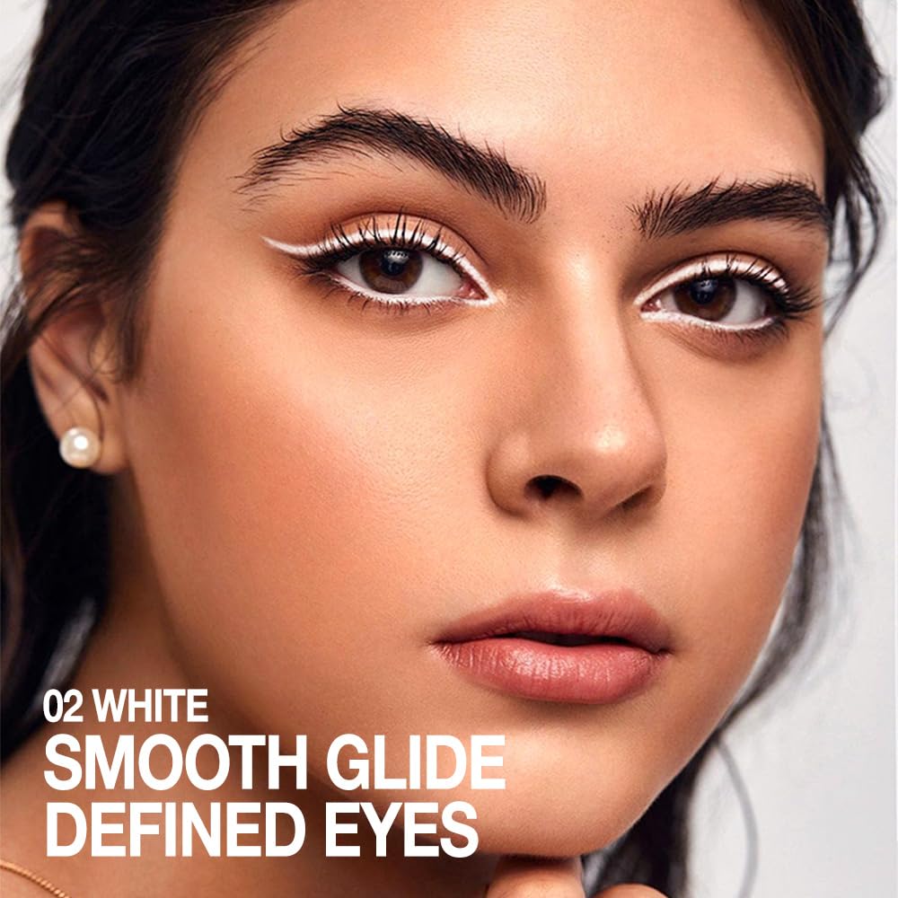 Close up of Ochilima white gel eyeliner pencil tip
