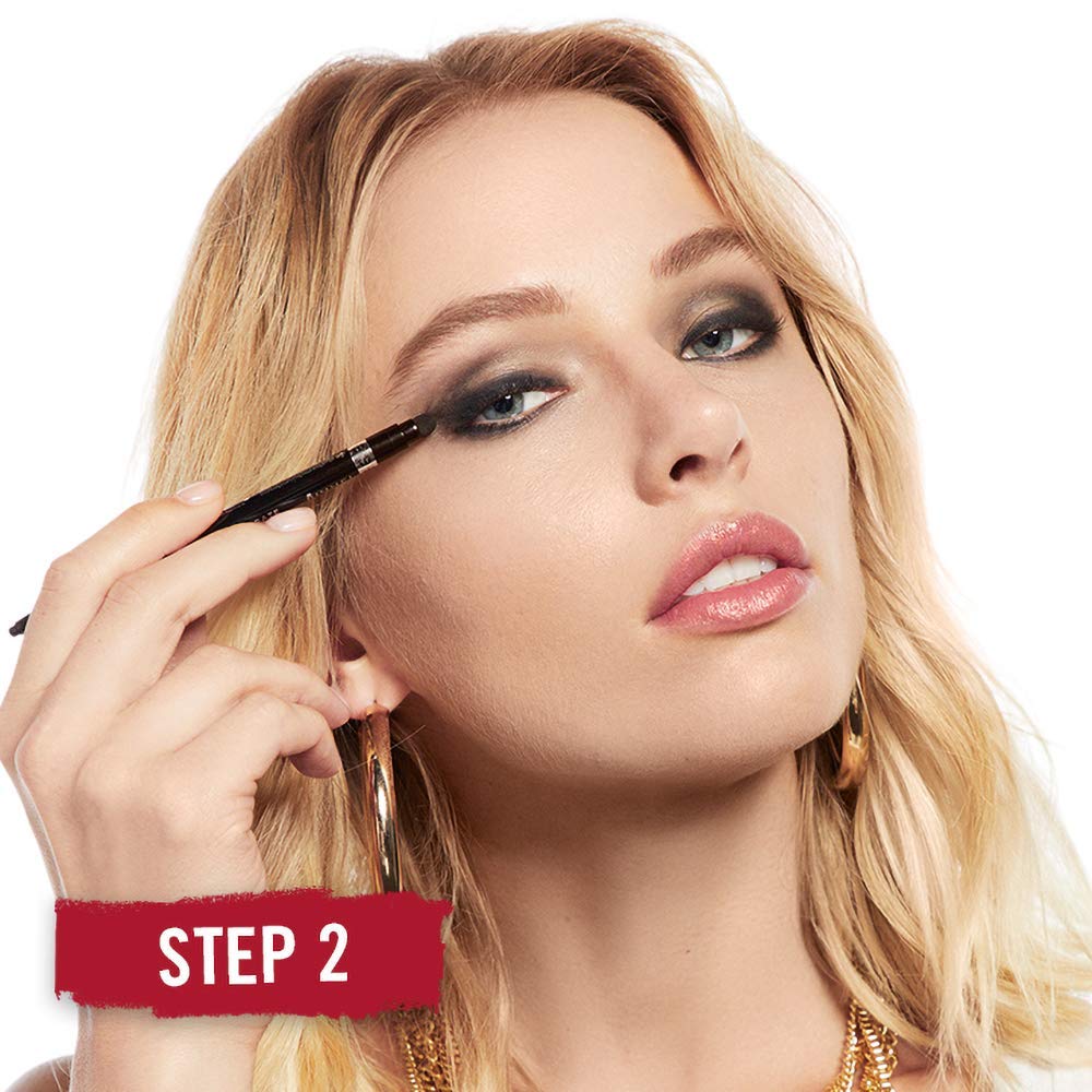 Professional makeup look using Rimmel eye definer