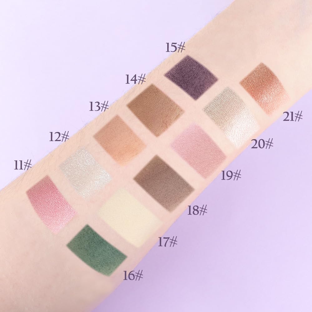 Application of HHLTOH nude eyeshadow on eyelid