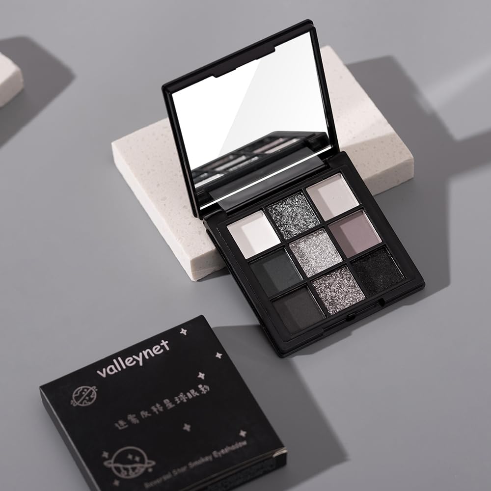 Professional makeup look created with Baisen Diary smokey palette