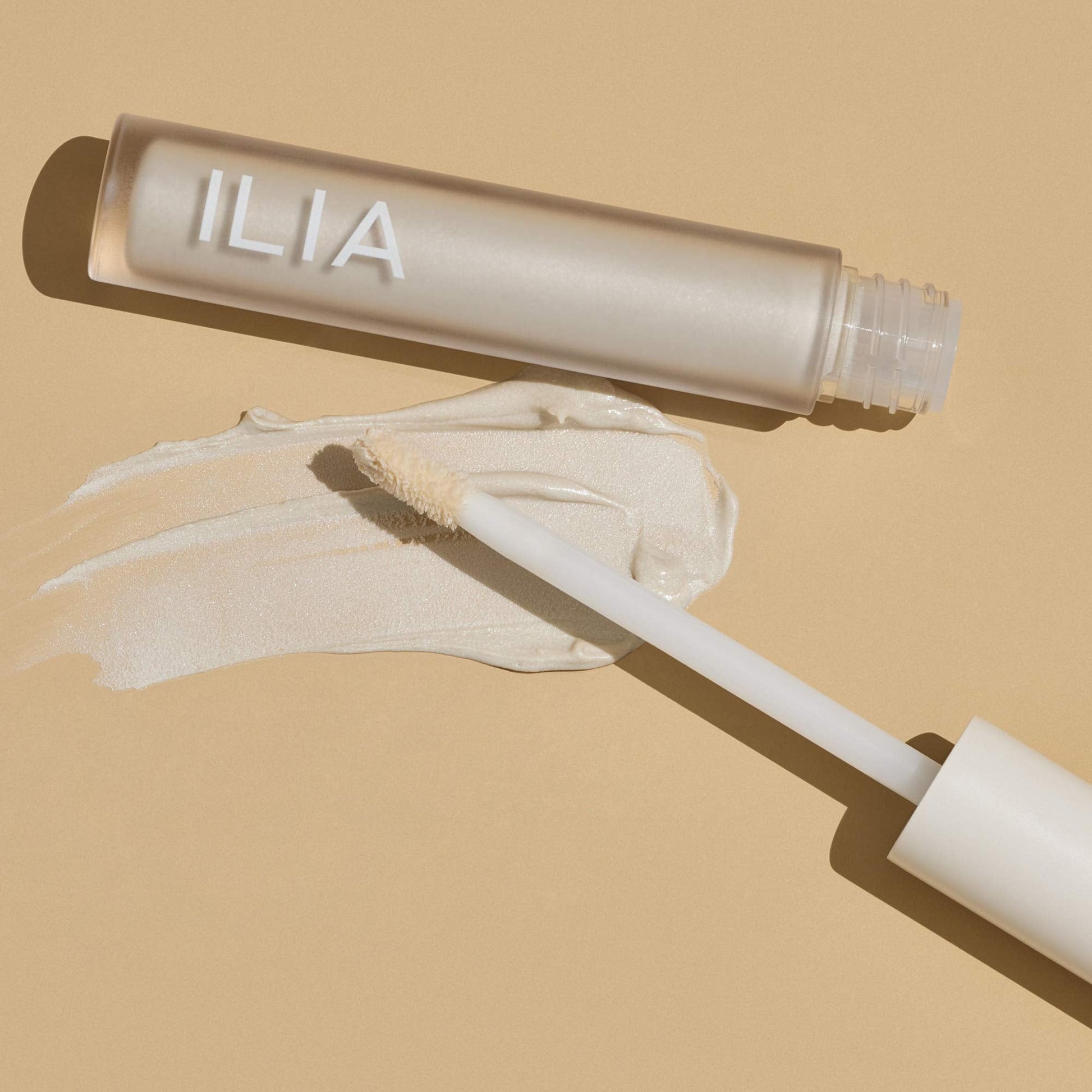 Non toxic vegan eye primer by ILIA packaging for oil control makeup prep