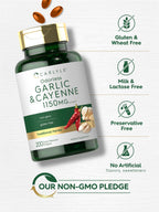 Close up of Carlyle odorless garlic and cayenne packaging highlighting the traditional herbal extract formula