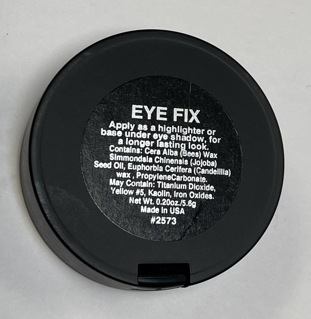 Jolie Impeccable Me anti aging crease control shadow base swatch texture display