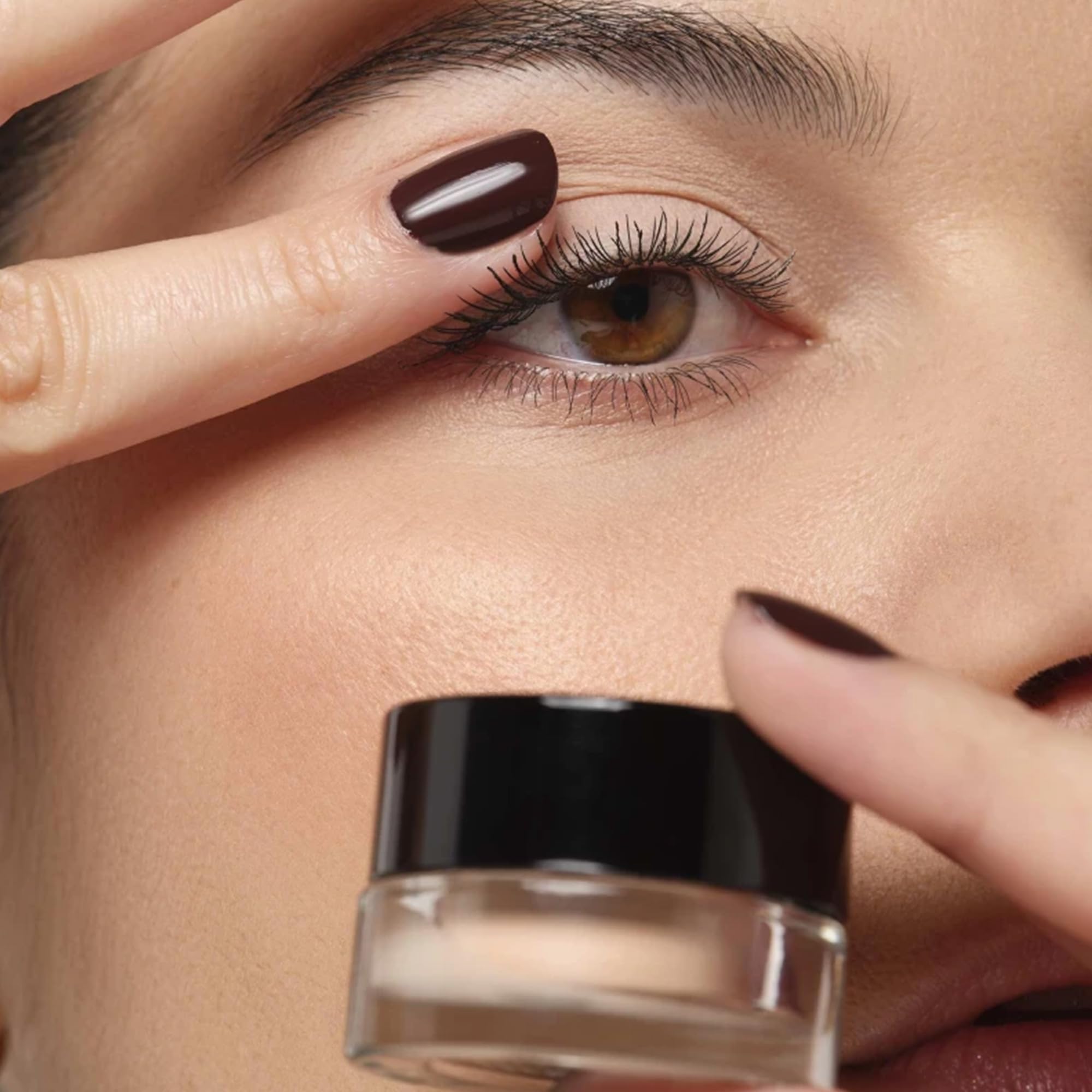 Artdeco neutralizing eye primer concealing eyelid discoloration