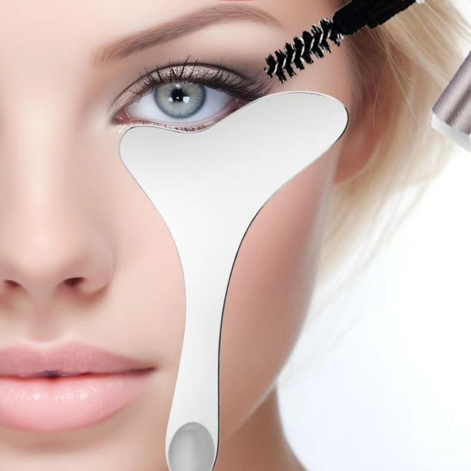 Applying lipstick using Hunqia stainless steel stencil