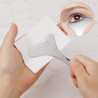 Gosknor eyeliner template tool for sharp eyeshadow look