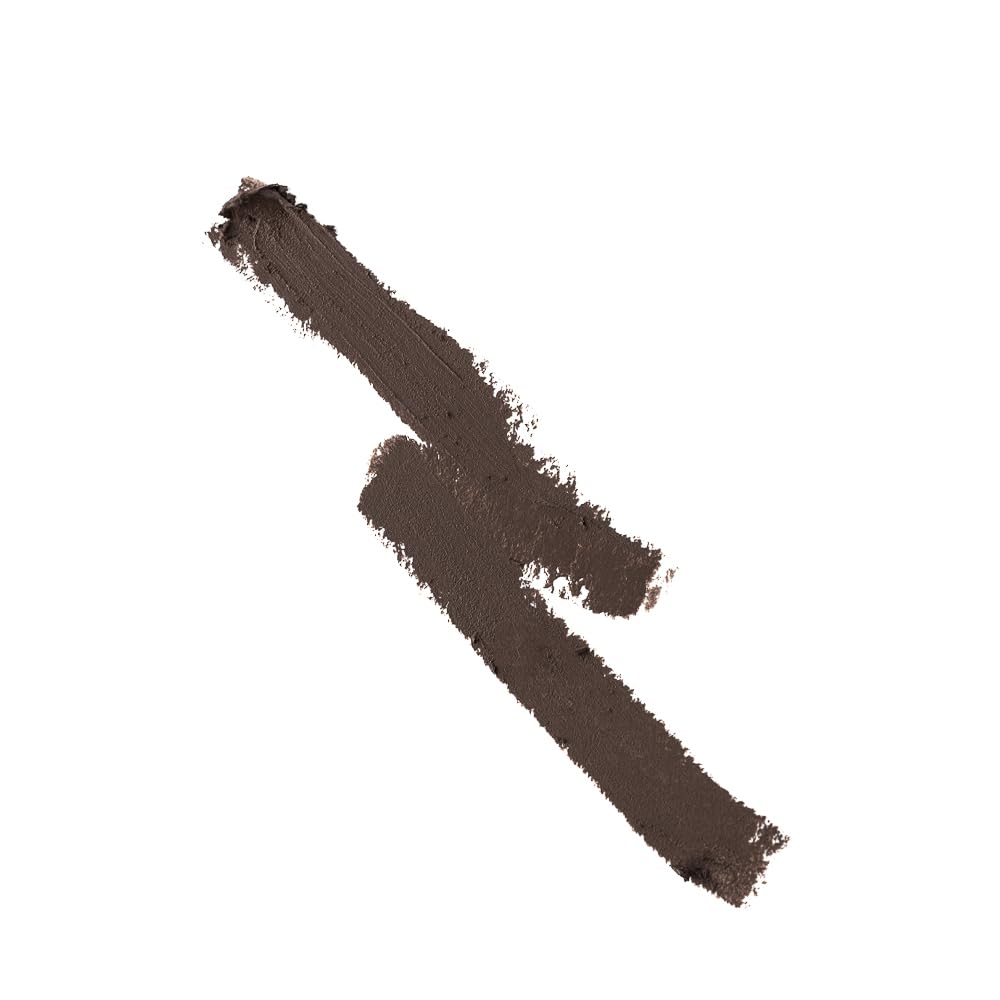 Model applying Rinna Beauty Luxe Latte eyeliner