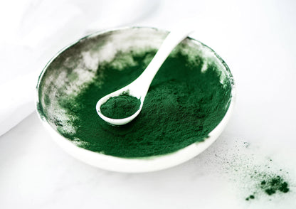 Food to Live algae powder in a smoothie bowl