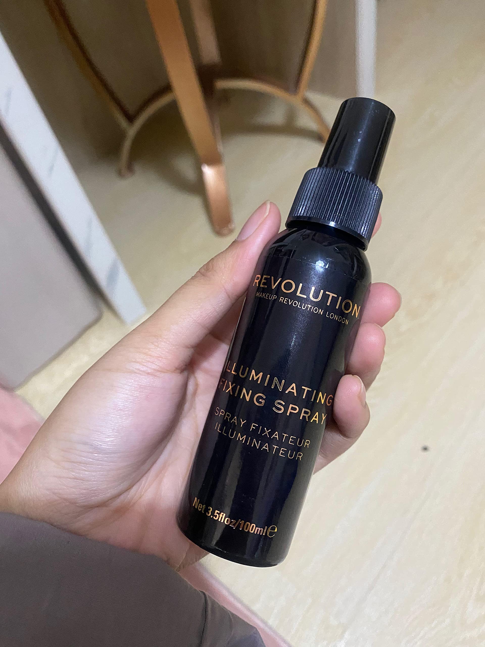 Makeup Revolution Sport Fix setting spray side profile
