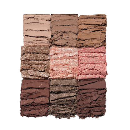 Close up of matte and metallic shades in Spice Palette