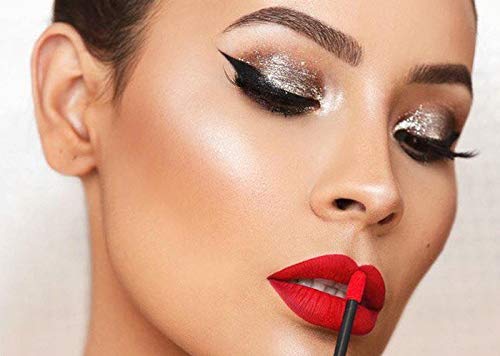 Glam Lux gift ready beauty bundle packaging highlighting the exclusive pink cosmetic carrier bag.