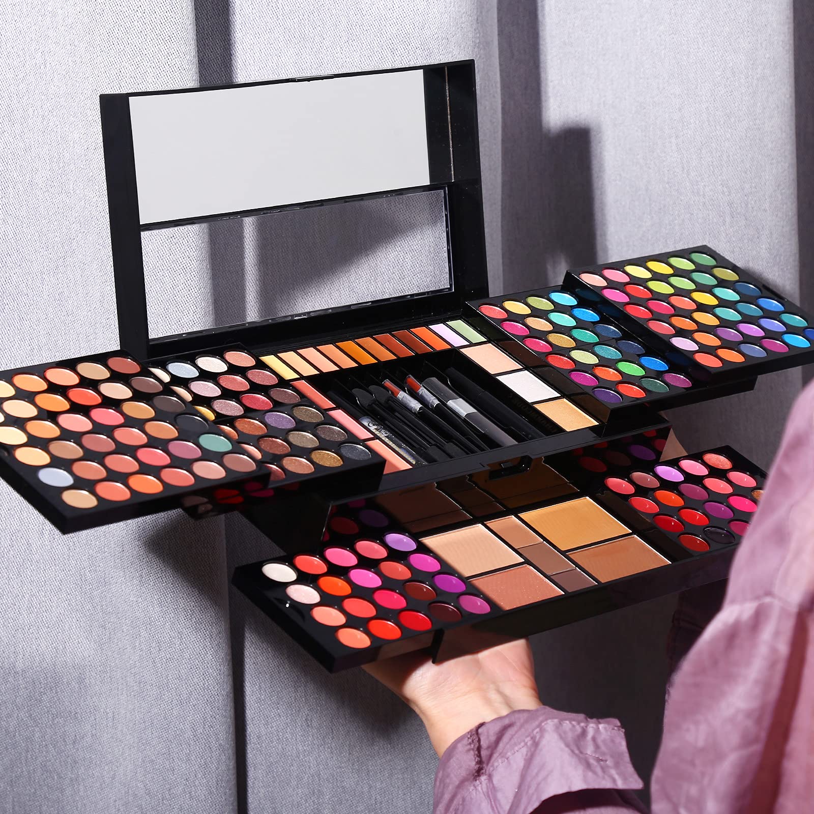 Charmcode professional vanity kit close up of included mascara lip oils and dual ended applicators