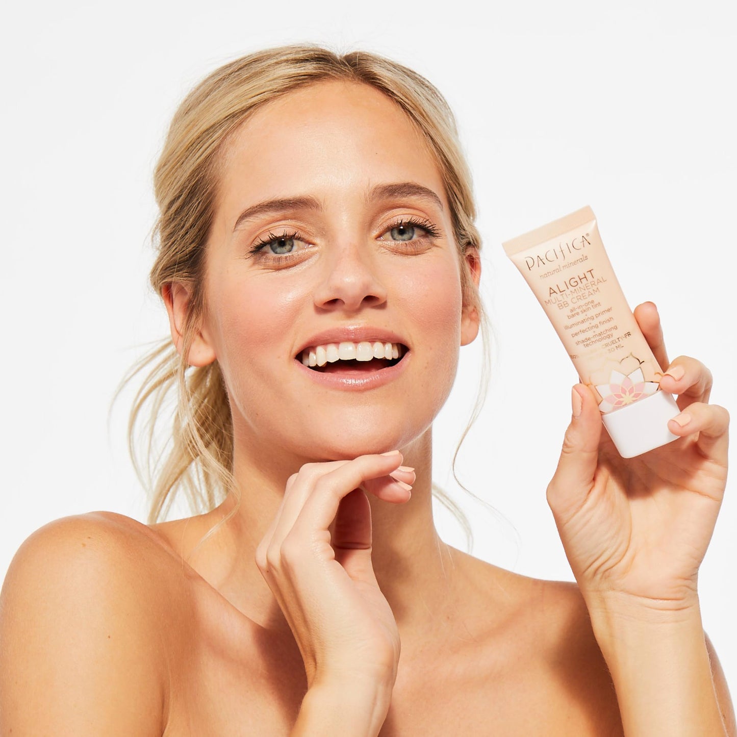 Pacifica Alight Multi Mineral face cream product label showing shade details and application size