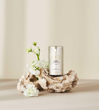 Skin79 Gold Super Plus Beblesh Balm premium gold container side angle