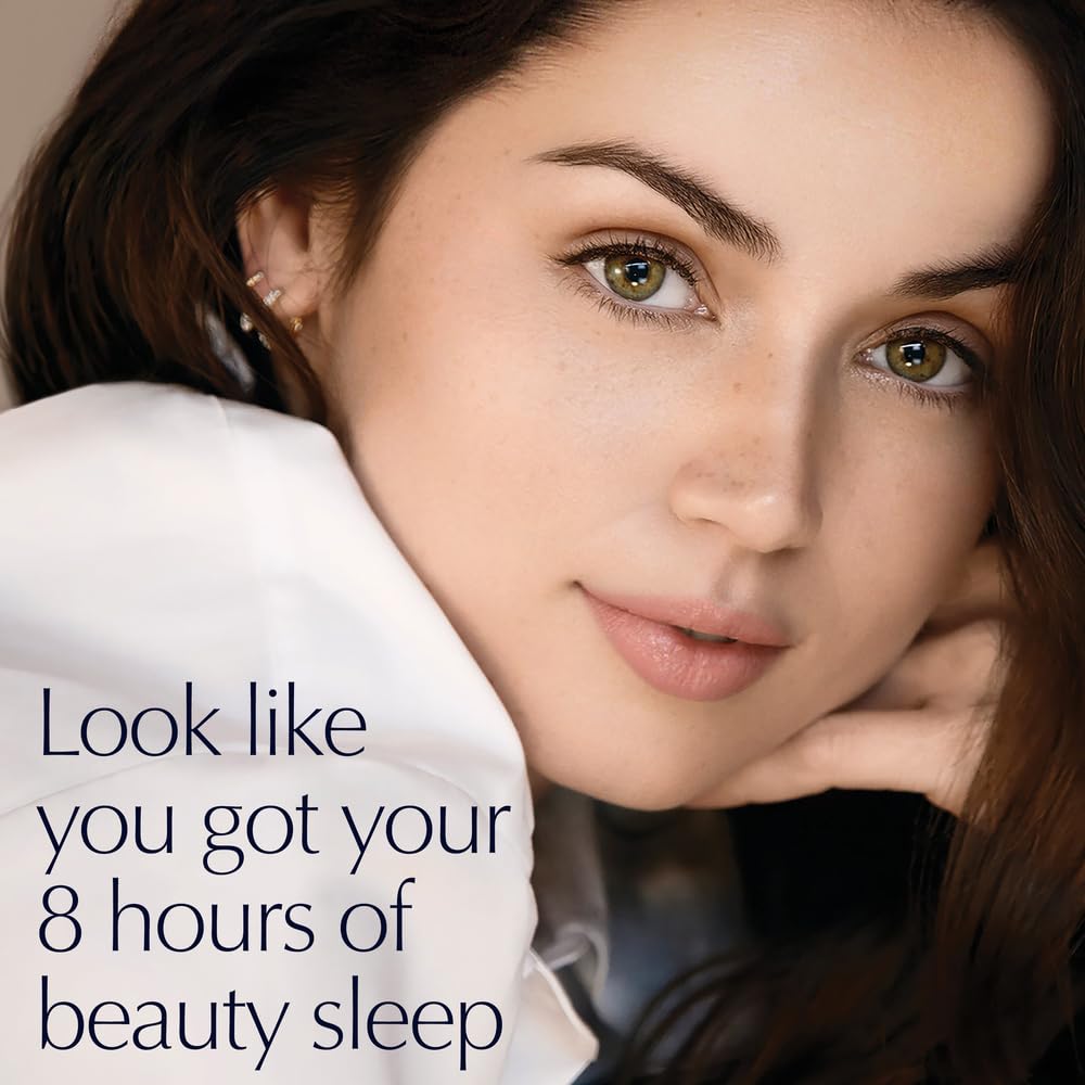 Estée Lauder Night Repair serum texture highlighting the fast absorbing lightweight amber gel formula