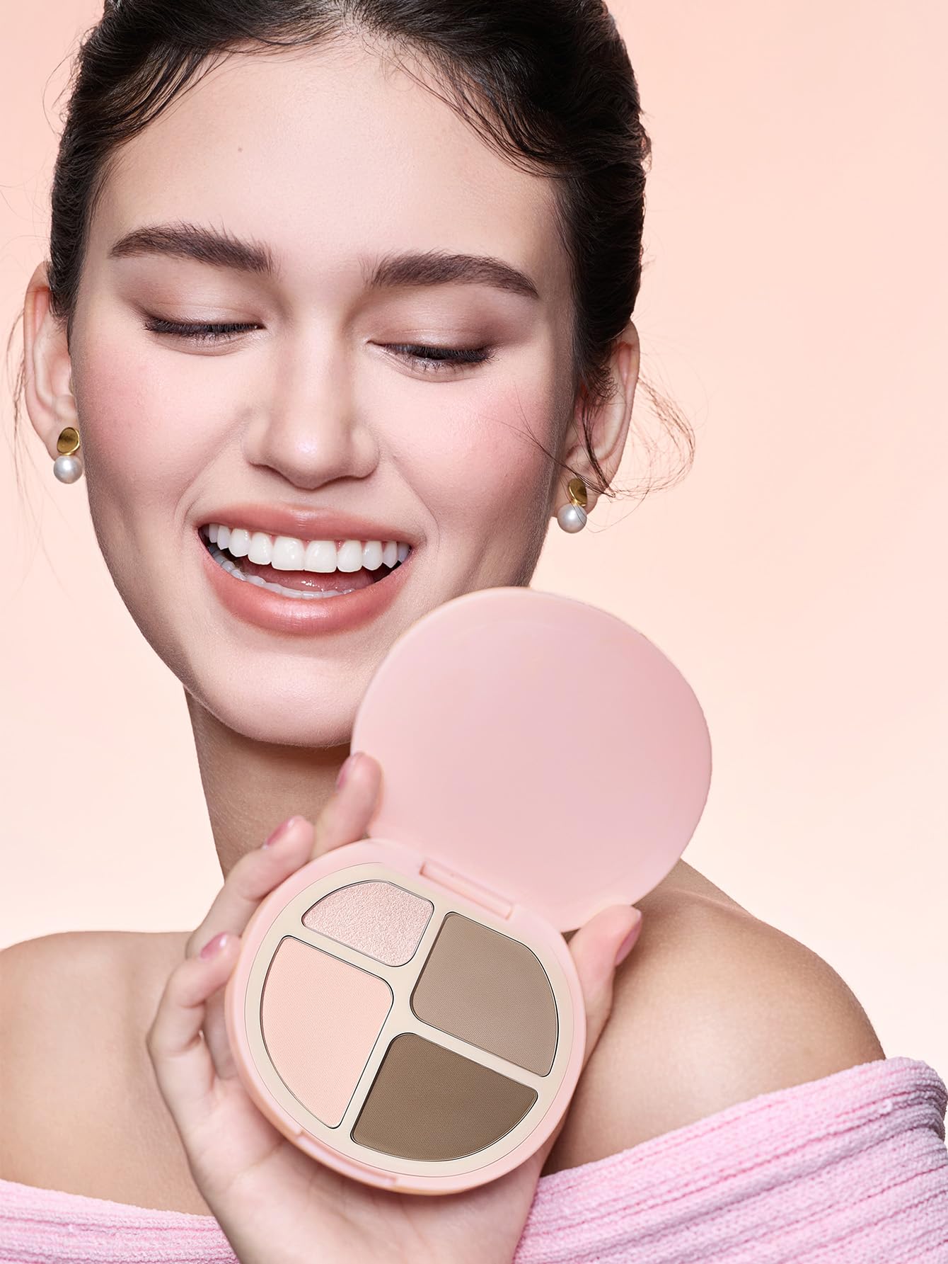 Side view of the portable and slim SHEGLAM Hypersculpt contour palette packaging.
