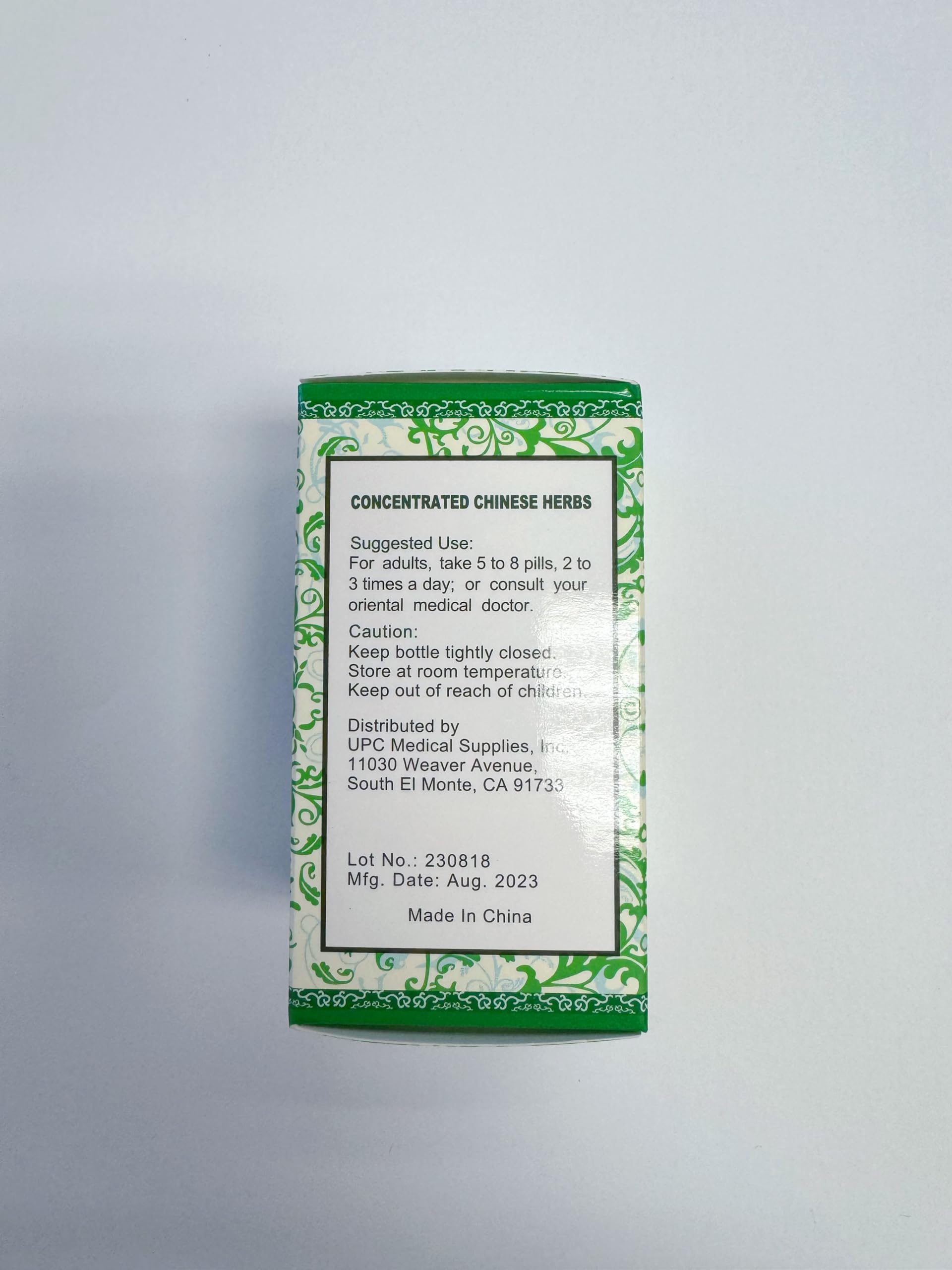 Close up of the 100% natural label on the Millennia Chinese herbal blood support bottle.