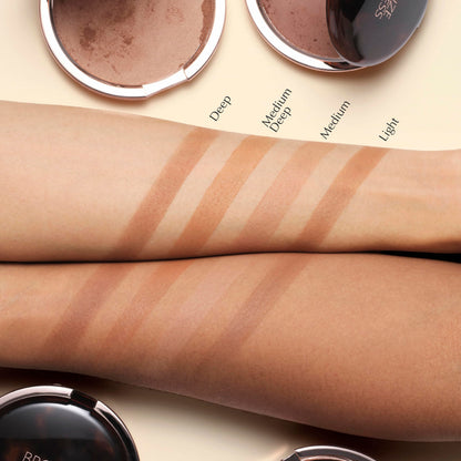 EstÃ©e Lauder Bronze Goddess oil free pressed powder texture close up view