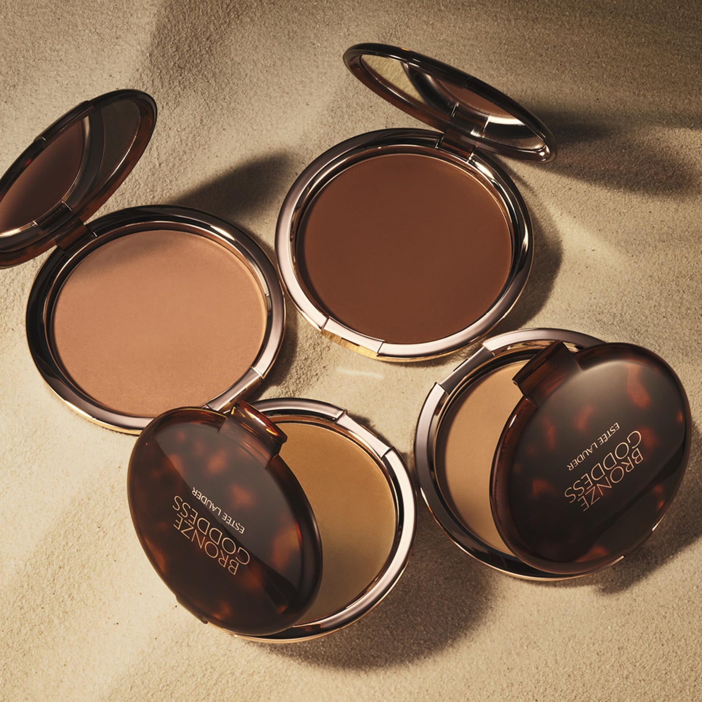 EstÃ©e Lauder Bronze Goddess 0.74 Ounce bronzer compact packaging for sun kissed skin