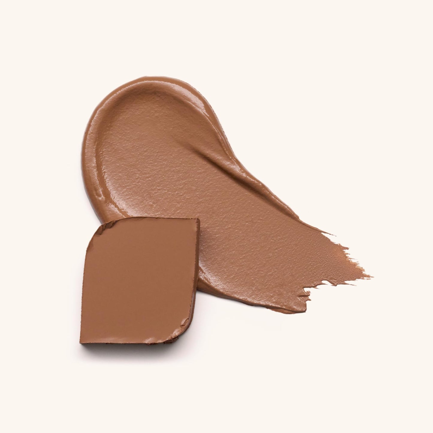 Catrice 20 Beach Babe bronzer texture close up