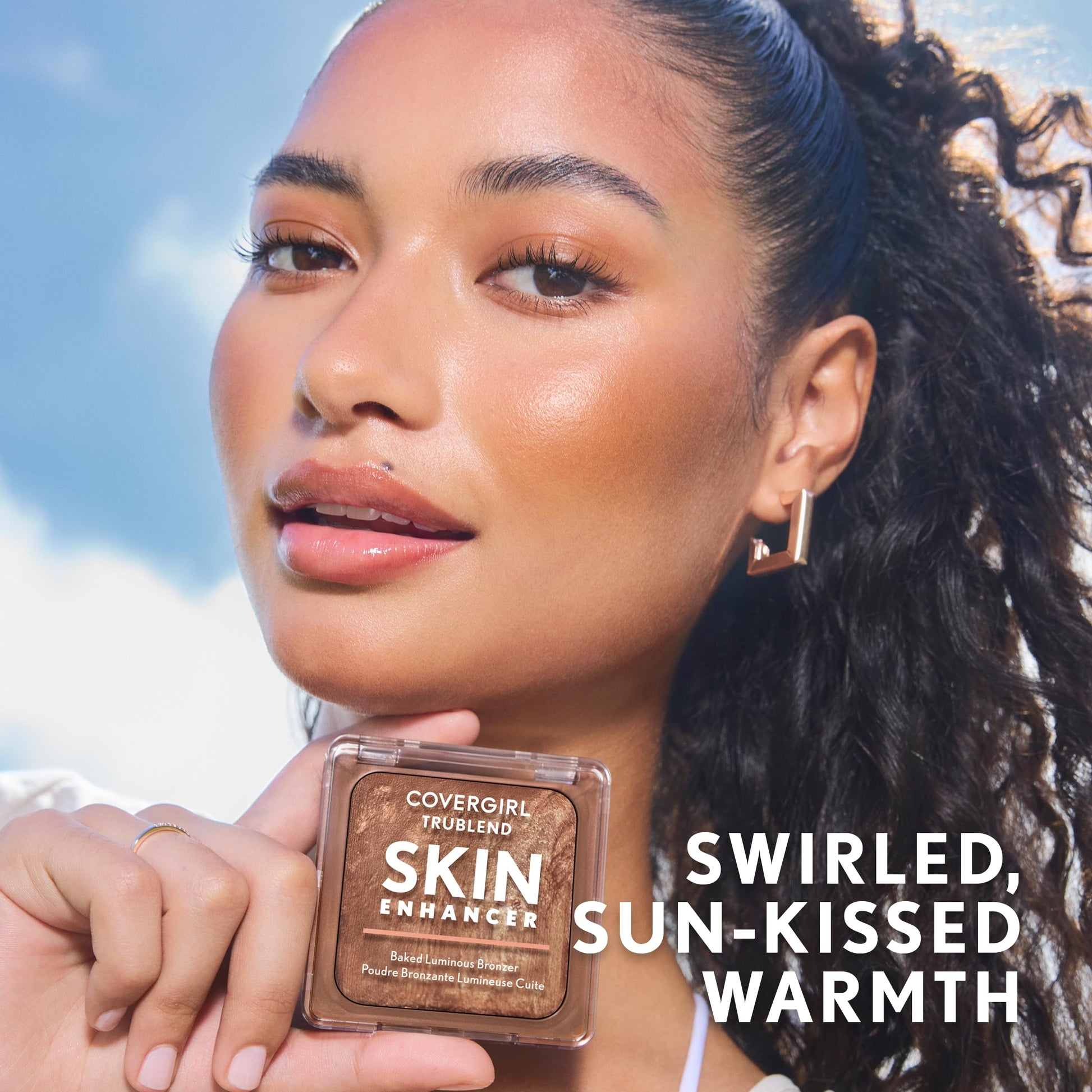 COVERGIRL TruBlend swirled luminous face bronzer open compact view