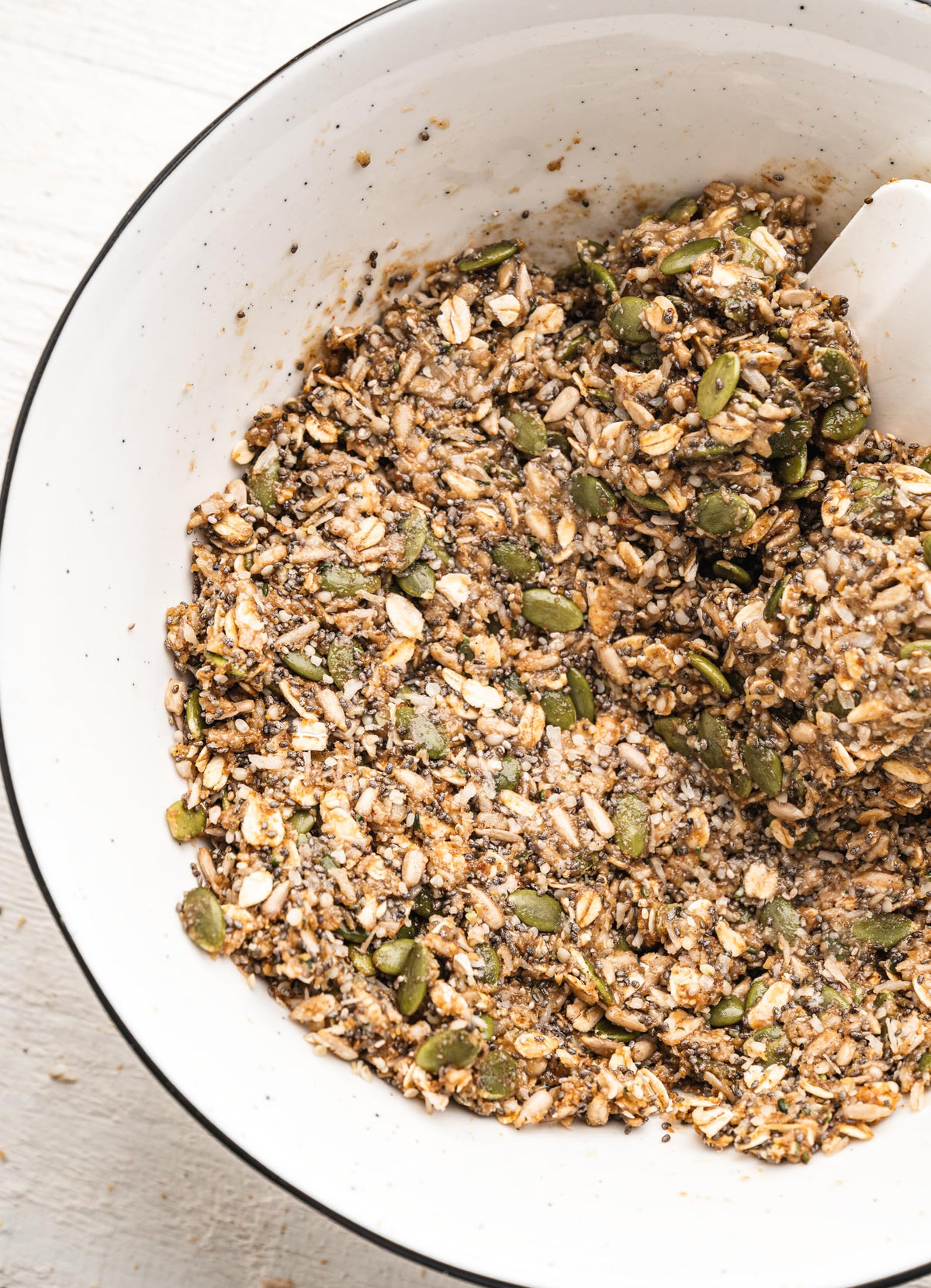 Yupik organic psyllium husk powder in a bowl