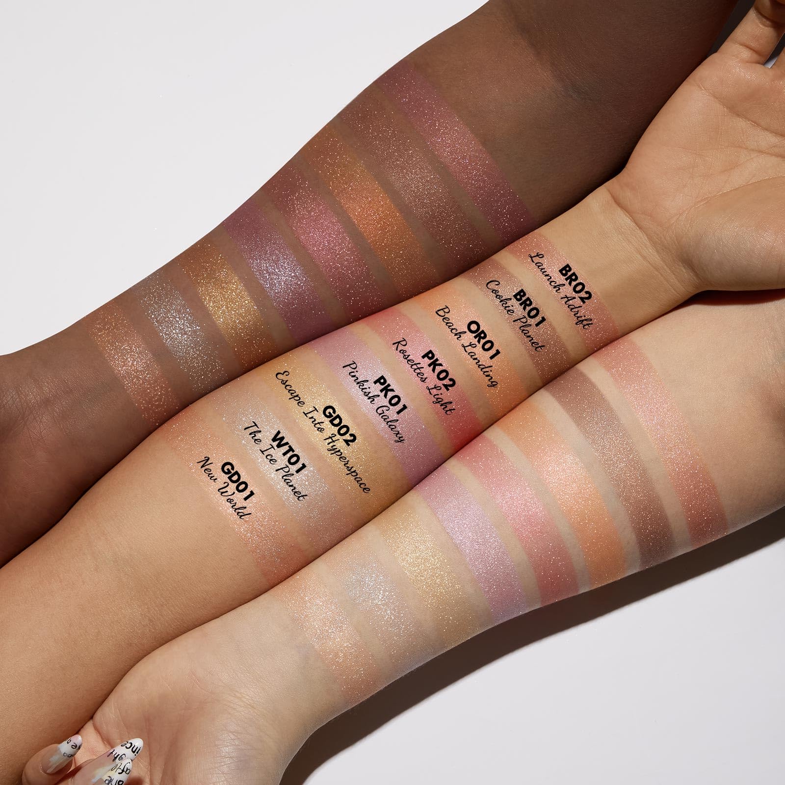 FOCALLURE long lasting face and body highlighter swatched on skin to highlight the lightweight luminous radiance.