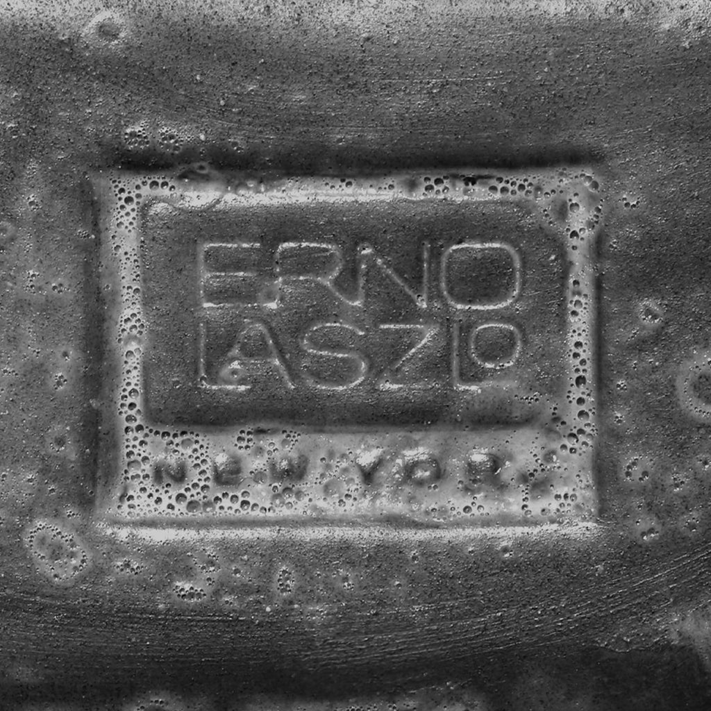 Charcoal and sea mud cleansing bar rounded corners view