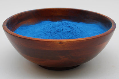 Rich phycocyanin extract powder for immune support and vegan lattes