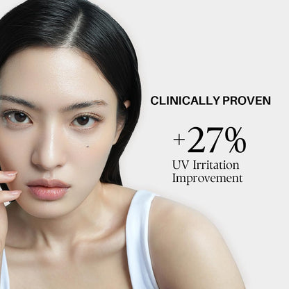 d'alba Piedmont White Truffle hydrating serum mist standing next to its protective outer product box