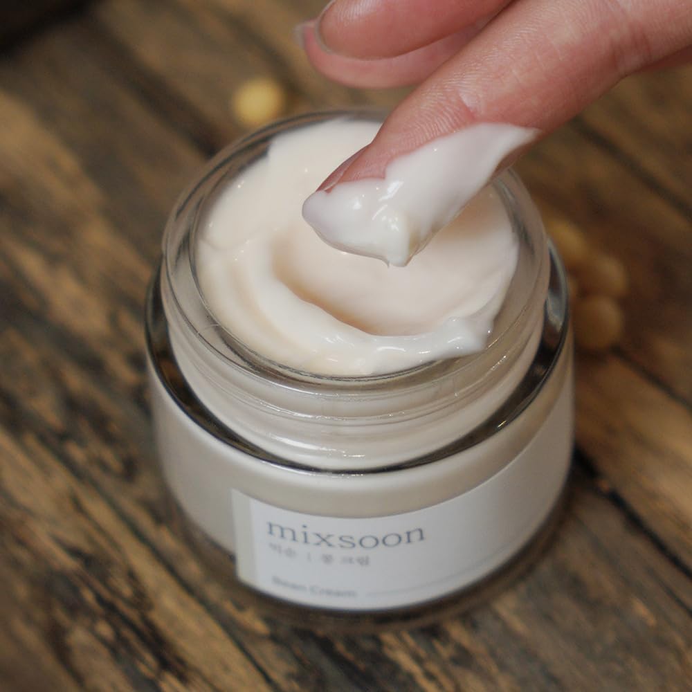 Side angle of Mixsoon intensive moisture face cream highlighting clean beauty details