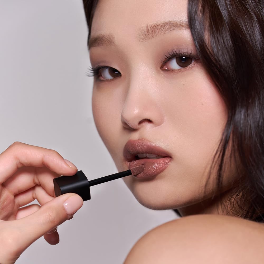 Javin De Seoul Wink Lip Shade Primer texture swatch on skin