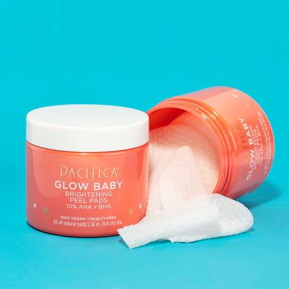 At home facial exfoliating pads with glycolic and lactic acid