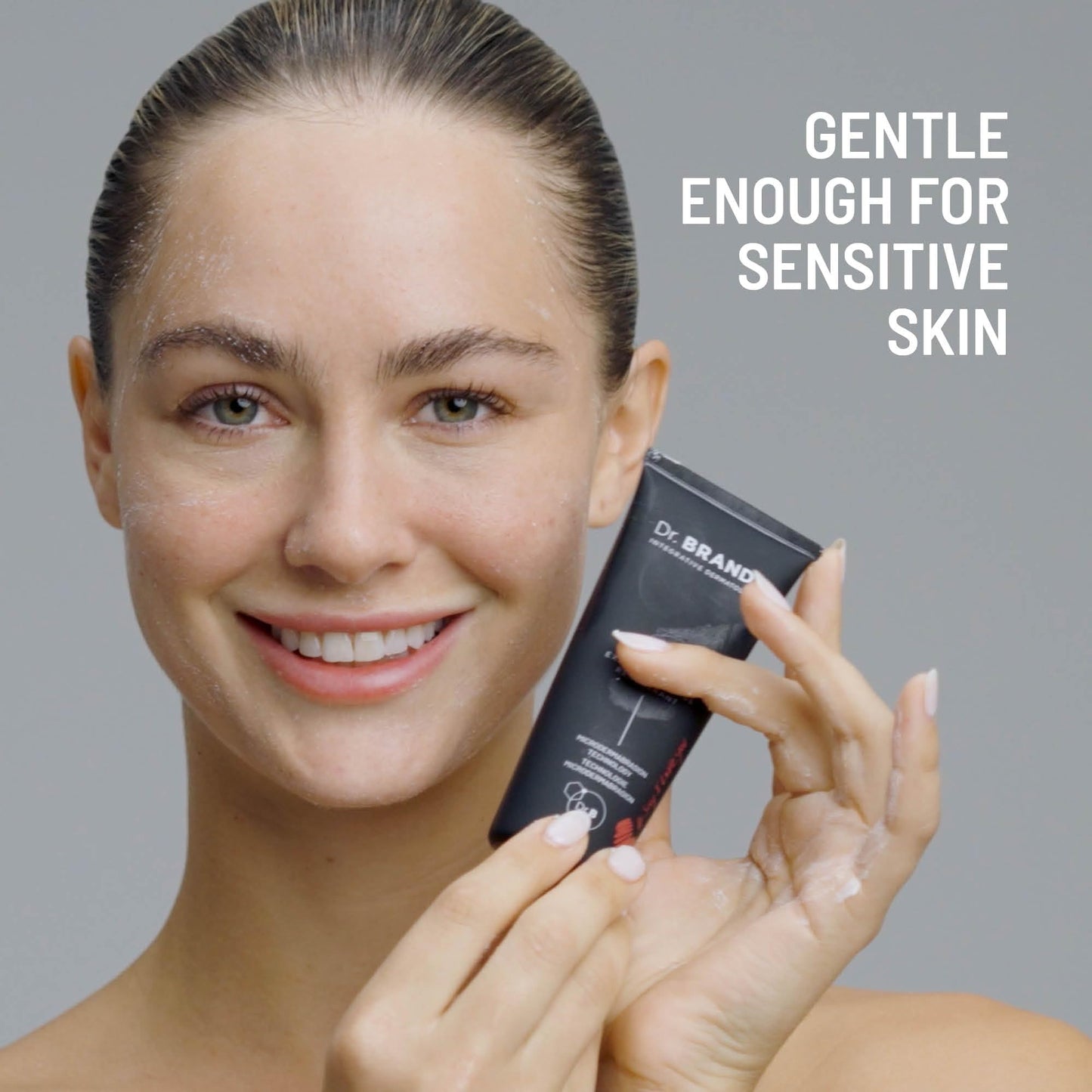 Dermatologist formulated face scrub for acne scars and skin brightening