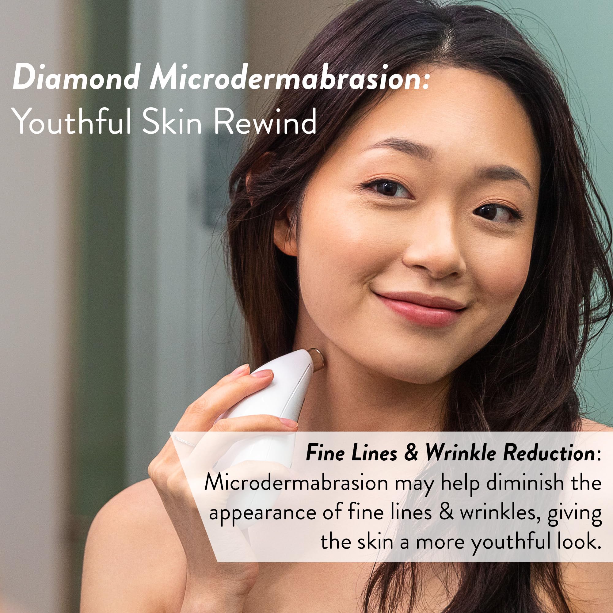 Microderm GLO blackhead remover tool showing the close up detail of the patented medical grade diamond exfoliation tip.
