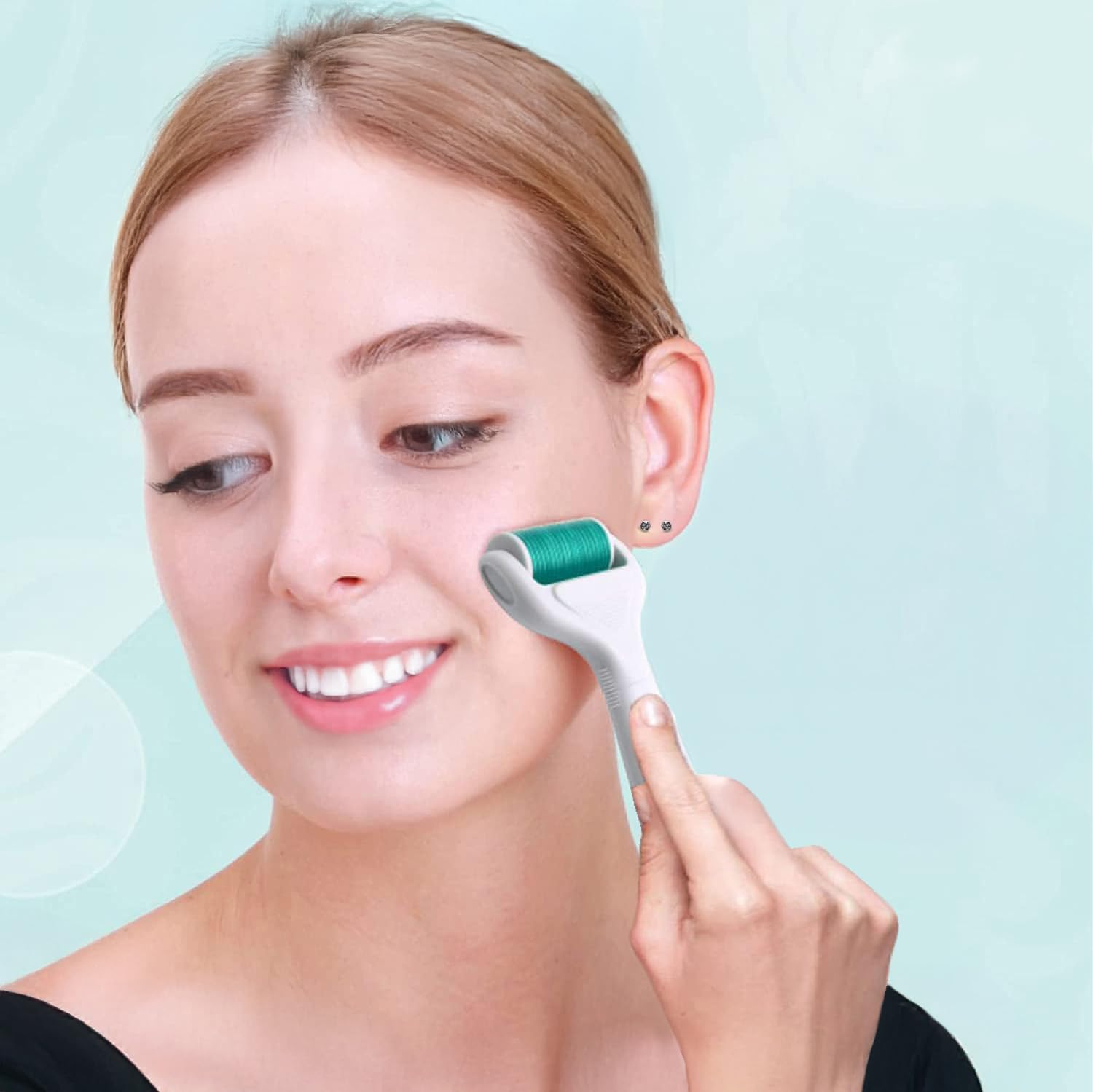 Close up of 720 needles roller head for face acne scarring and texture