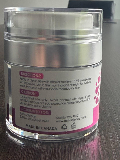 Texture shot of ActivScience retinol neck and face cream